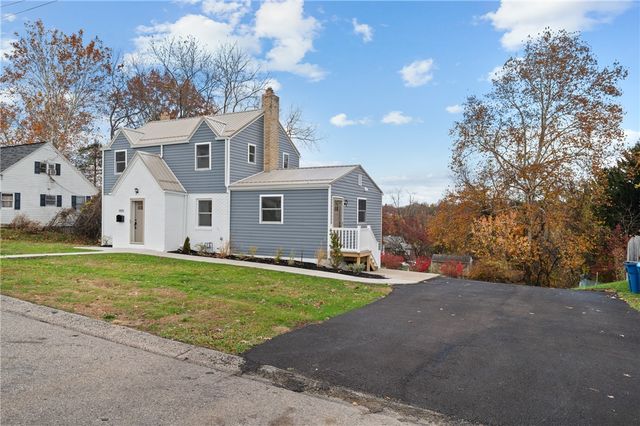 909 North Ave, Verona, PA 15147