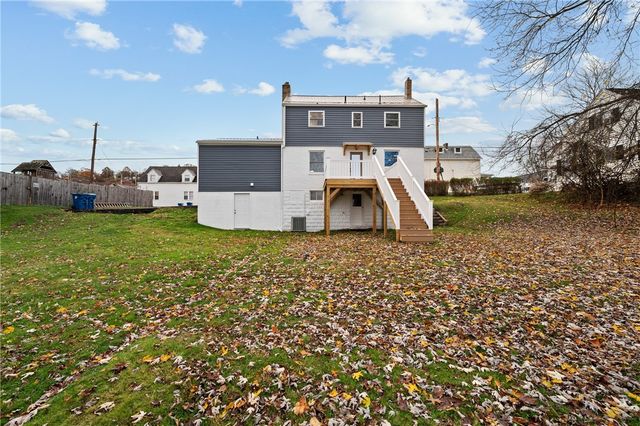 909 North Ave, Verona, PA 15147