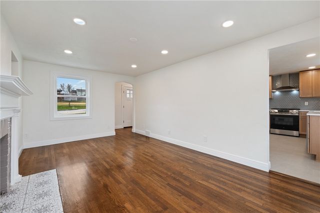 909 North Ave, Verona, PA 15147