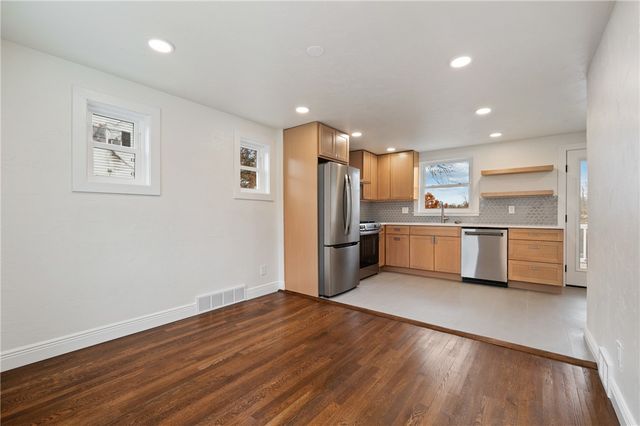 909 North Ave, Verona, PA 15147