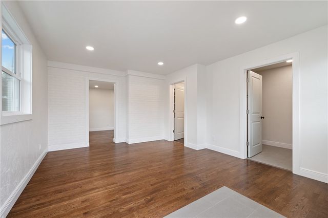 909 North Ave, Verona, PA 15147