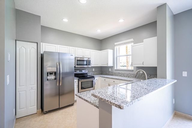 460 Rainbow Springs Terrace, Royal Palm Beach, FL 33411