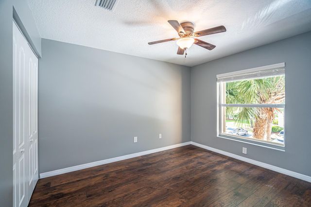 460 Rainbow Springs Terrace, Royal Palm Beach, FL 33411