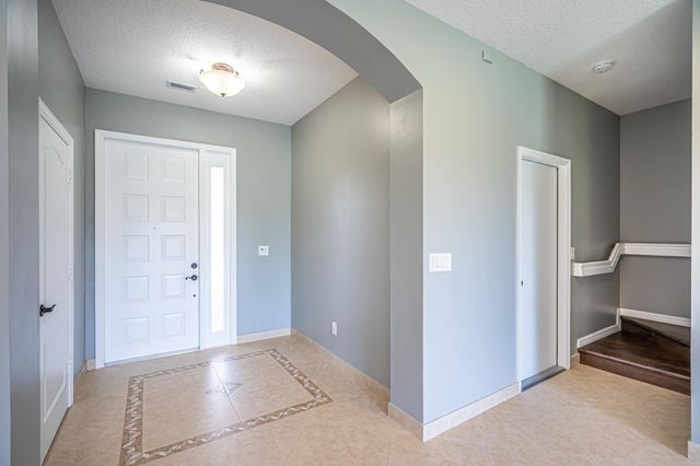 460 Rainbow Springs Terrace, Royal Palm Beach, FL 33411