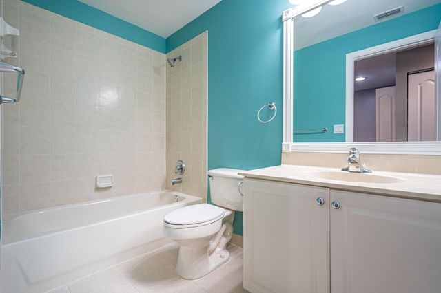 460 Rainbow Springs Terrace, Royal Palm Beach, FL 33411