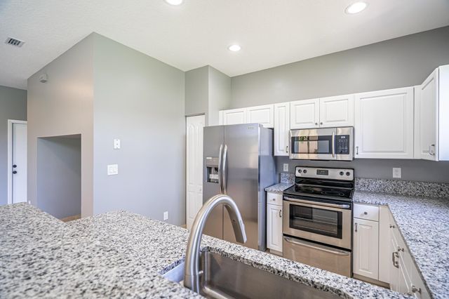 460 Rainbow Springs Terrace, Royal Palm Beach, FL 33411