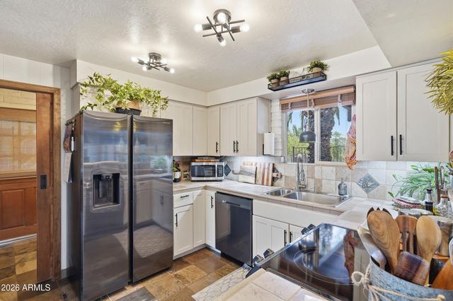 10685 E Valley View Drive, Gold Canyon, AZ 85118