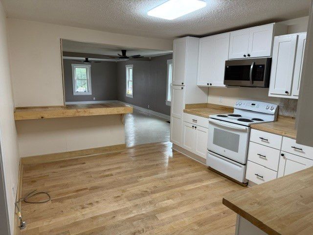 2373 Highway 43, S, Leoma, TN 38468