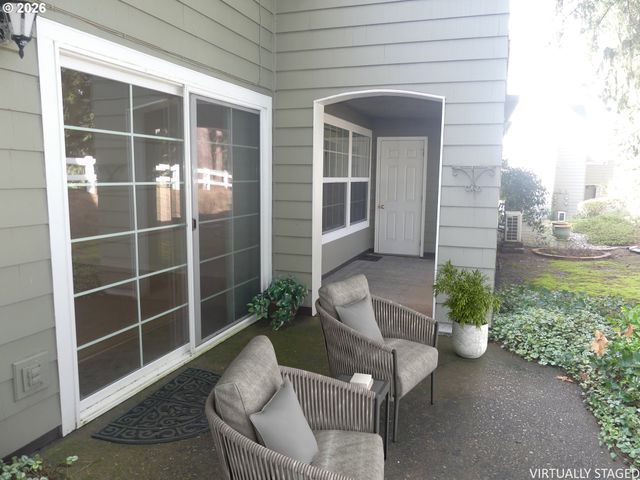 8405 Sw CURRY Dr D, Wilsonville, OR 97070