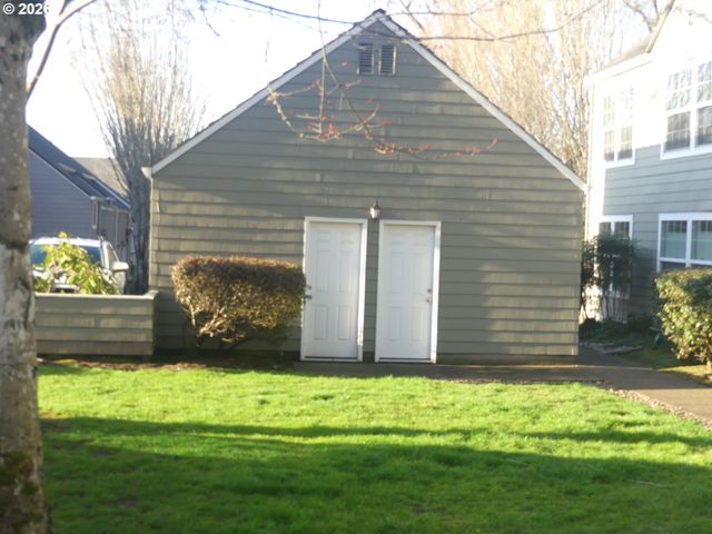 8405 Sw CURRY Dr D, Wilsonville, OR 97070