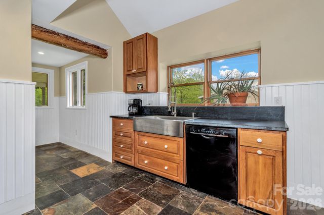 45 Sugar Cove Road, Weaverville, NC 28787