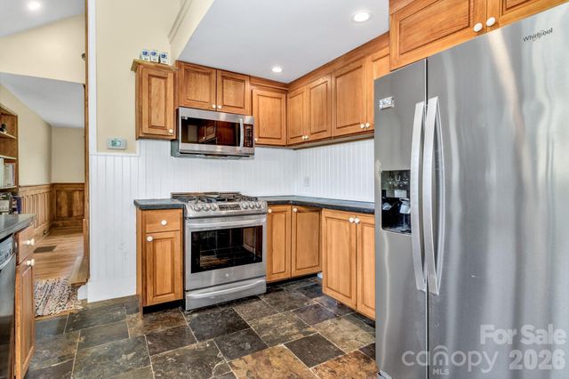 45 Sugar Cove Road, Weaverville, NC 28787