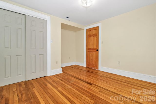 45 Sugar Cove Road, Weaverville, NC 28787