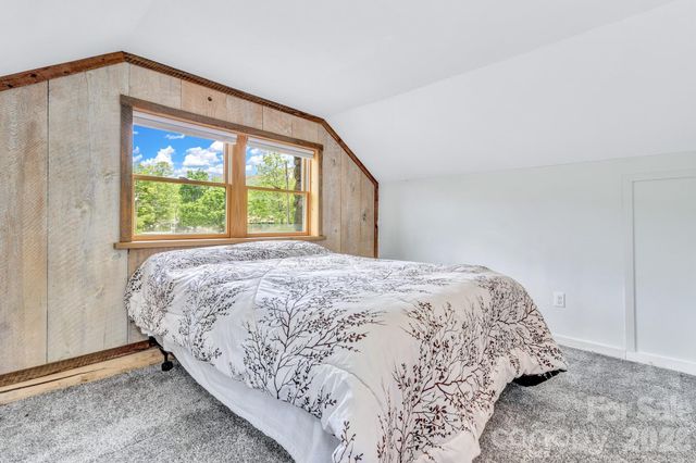 45 Sugar Cove Road, Weaverville, NC 28787