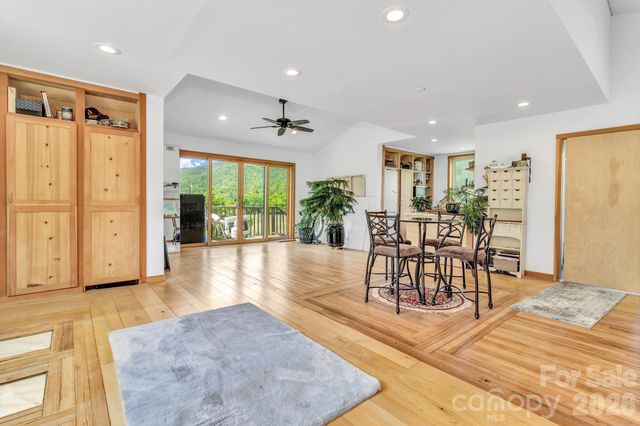 45 Sugar Cove Road, Weaverville, NC 28787