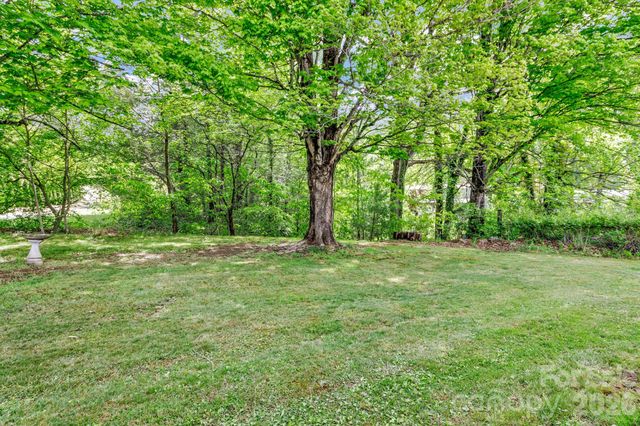 45 Sugar Cove Road, Weaverville, NC 28787