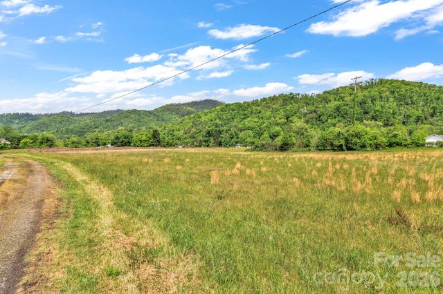 45 Sugar Cove Road, Weaverville, NC 28787
