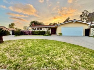 12289 Woodley, Granada Hills (los Angeles), CA 91344