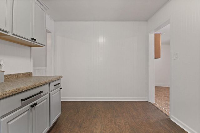 445 S ROLLINS ST, Centralia, MO 65240