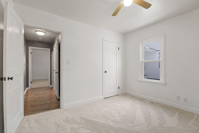 445 S ROLLINS ST, Centralia, MO 65240