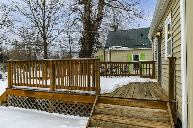 445 S ROLLINS ST, Centralia, MO 65240