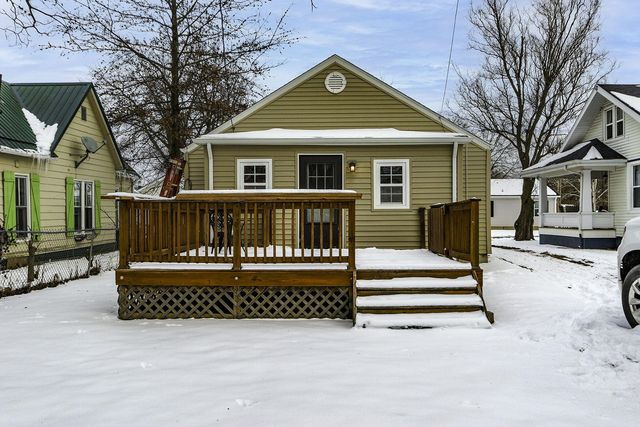 445 S ROLLINS ST, Centralia, MO 65240