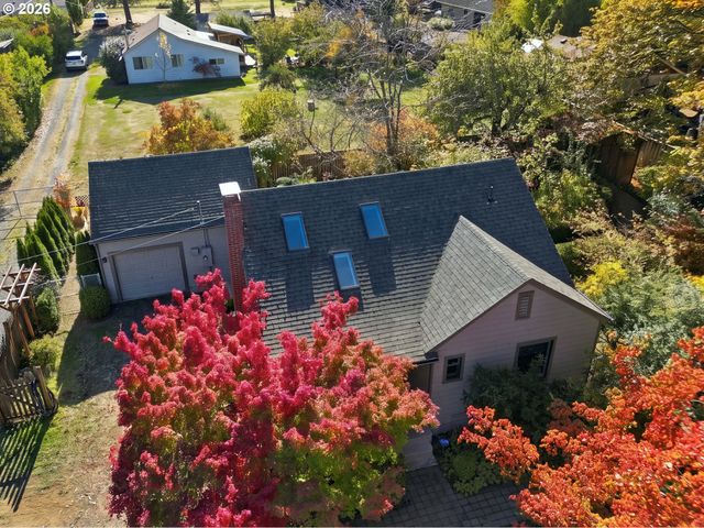 580 HORN Ln, Eugene, OR 97404