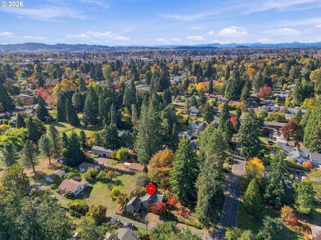 580 HORN Ln, Eugene, OR 97404