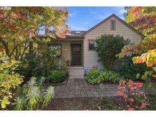580 HORN Ln, Eugene, OR 97404