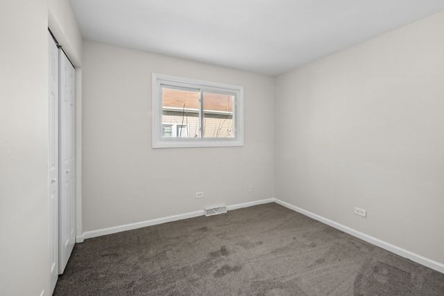 10214 S La Salle Street, Chicago, IL 60628