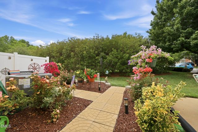 702 Village Lake Drive, Mebane, NC 27302