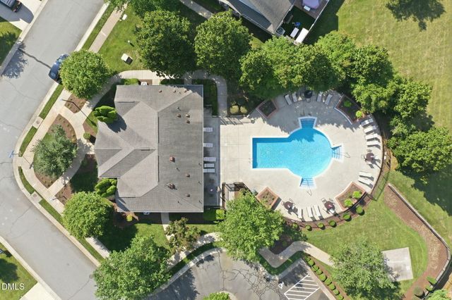 702 Village Lake Drive, Mebane, NC 27302
