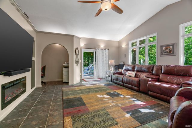 8900 Kirkridge Lane, Lafayette, IN 47905
