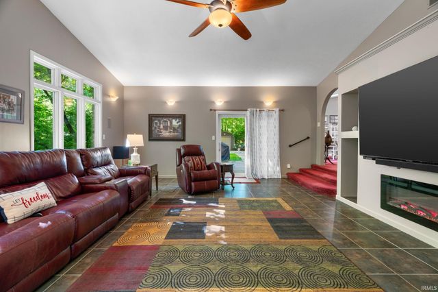 8900 Kirkridge Lane, Lafayette, IN 47905