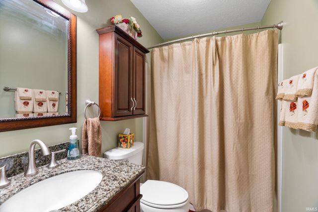 8900 Kirkridge Lane, Lafayette, IN 47905