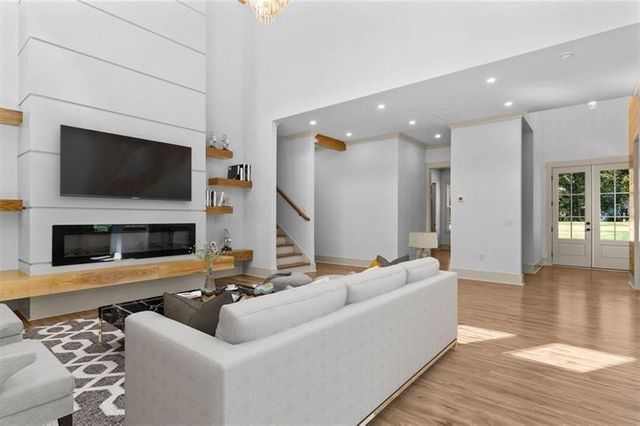 1960 LOST MOUNTAIN Road, Powder Springs, GA 30127