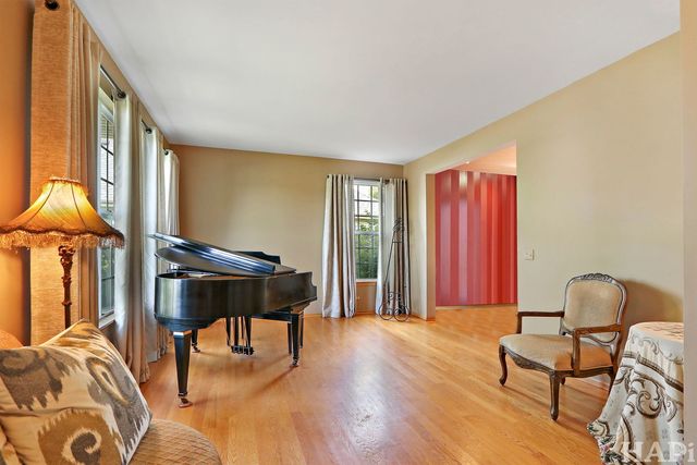 261 Hampton Road, Sugar Grove, IL 60554