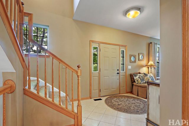 261 Hampton Road, Sugar Grove, IL 60554