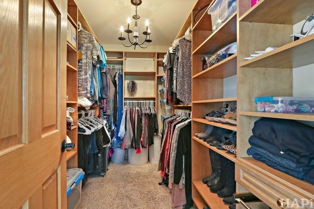 261 Hampton Road, Sugar Grove, IL 60554