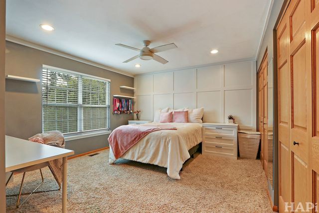 261 Hampton Road, Sugar Grove, IL 60554