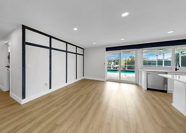 6515 SANTIAGO COURT, Apollo Beach, FL 33572