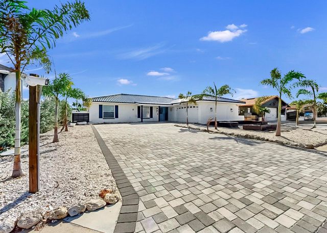 6515 SANTIAGO COURT, Apollo Beach, FL 33572