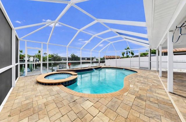 6515 SANTIAGO COURT, Apollo Beach, FL 33572