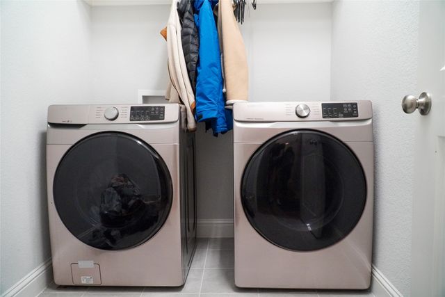 428 Molly Lane, Keene, TX 76059