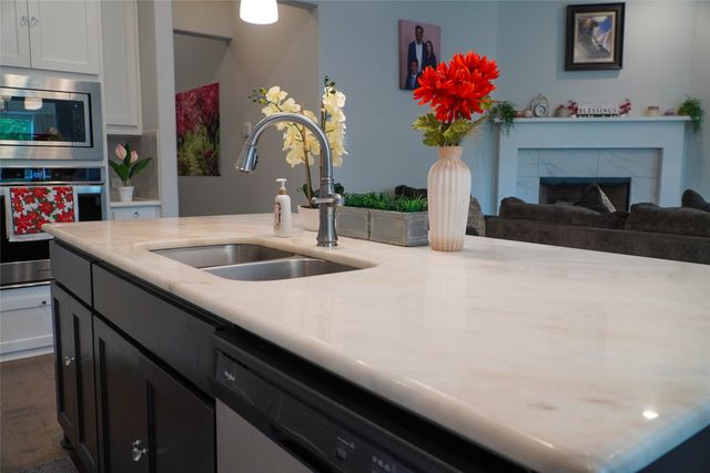 428 Molly Lane, Keene, TX 76059