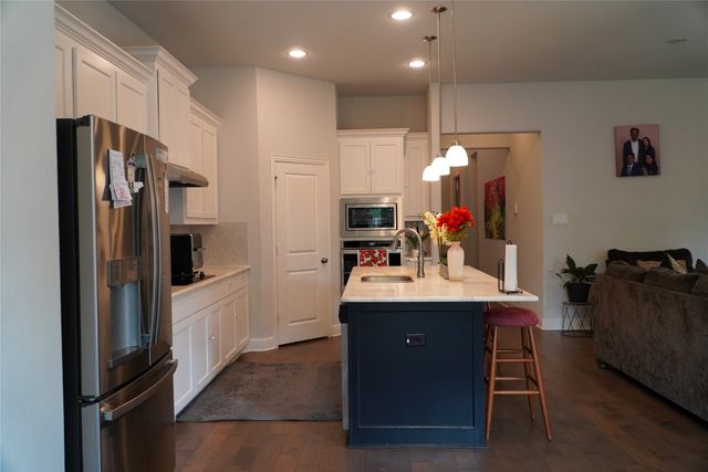 428 Molly Lane, Keene, TX 76059