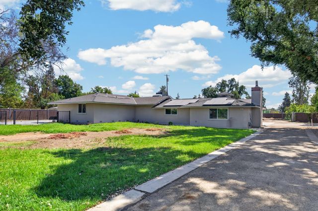 4832 N Fruit Avenue, Fresno, CA 93705