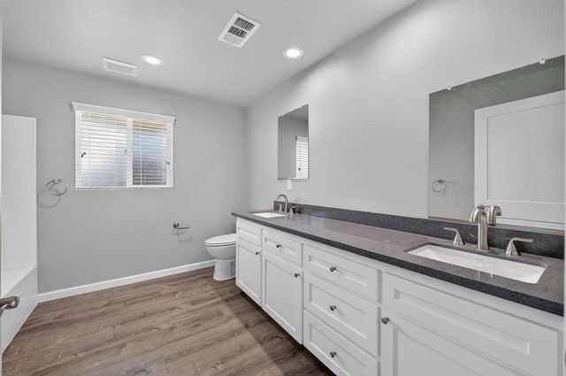 4832 N Fruit Avenue, Fresno, CA 93705