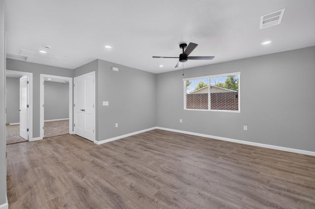 4832 N Fruit Avenue, Fresno, CA 93705