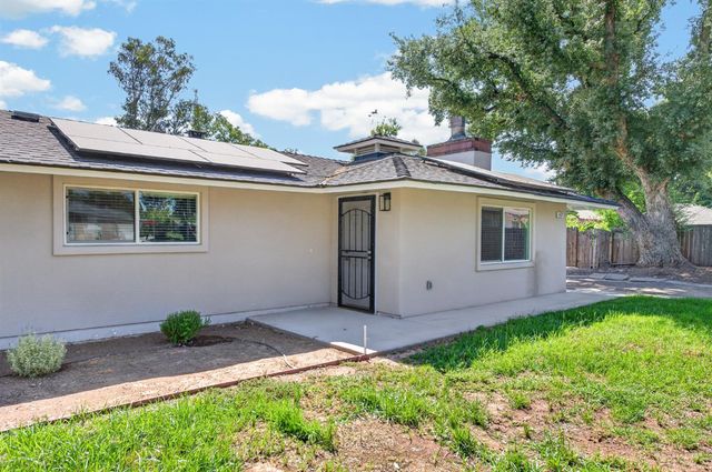 4832 N Fruit Avenue, Fresno, CA 93705